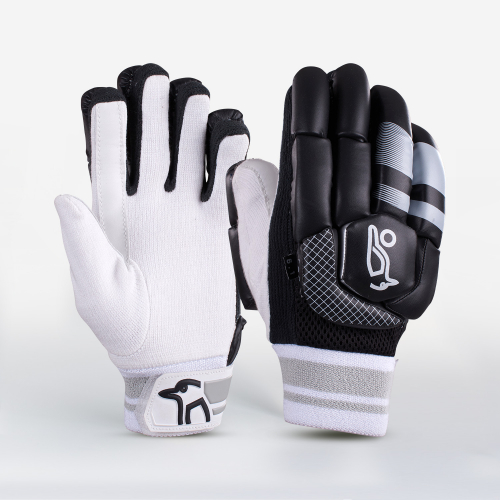 6.1 T/20 BLACK BATTING GLOVES