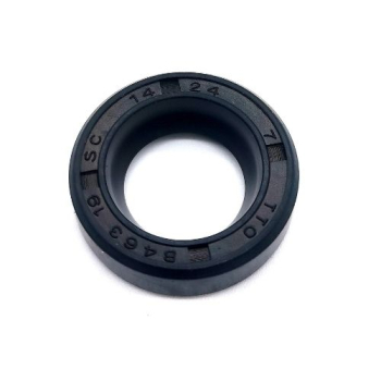 OIL SEAL 14 X 24 X 7 (PISTON)