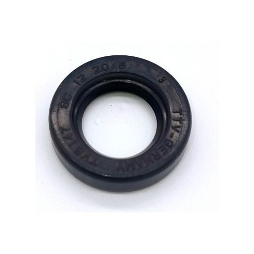 Kranzle oil seal fit into transmission plate