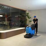 GT50 PLUS AUTOSCRUBBER BATTERY-DRIVEN office floor cleaning