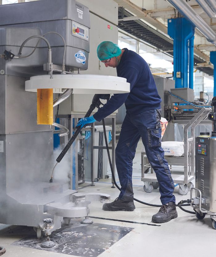 The best steam cleaners for commercial kitchens